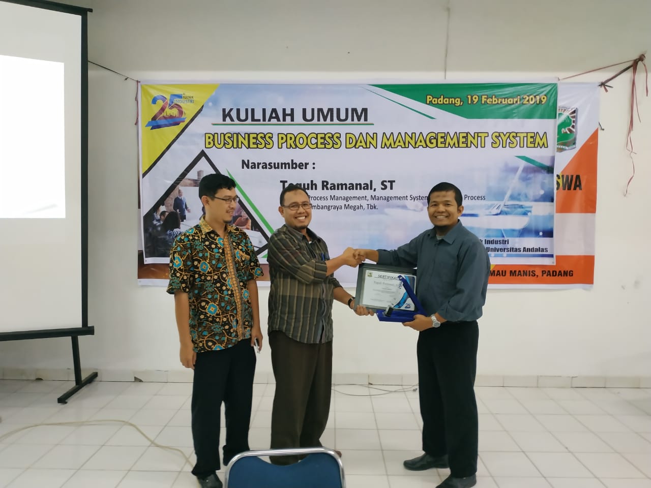 Kuliah Umum 1 25 th TI 2