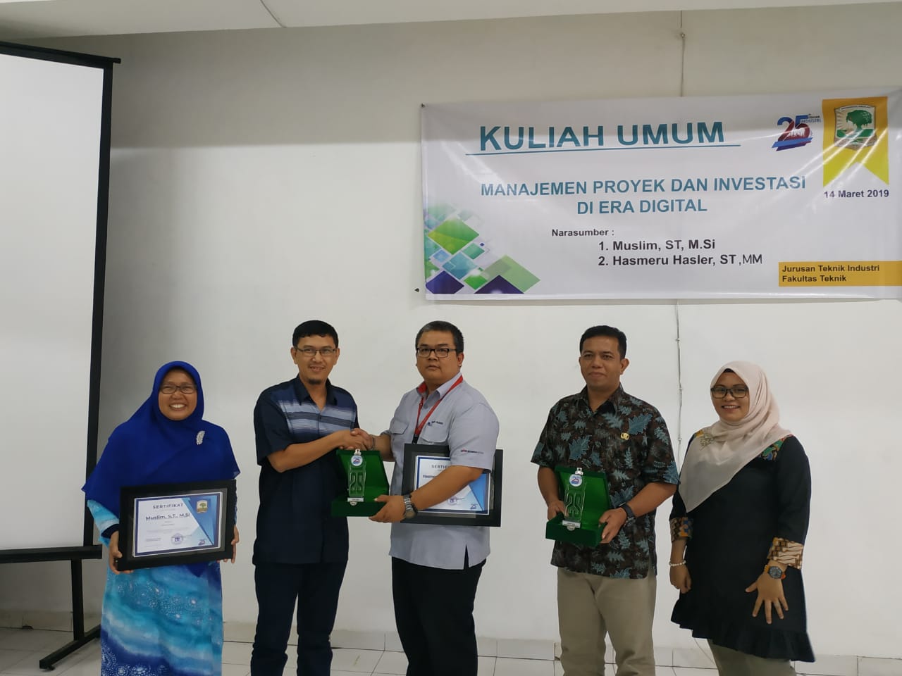 Kuliah Umum 25 thn TI 2 3